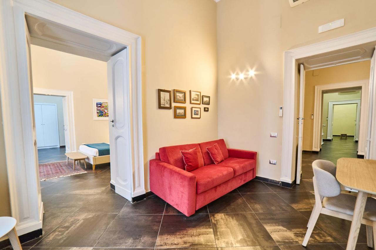 Via Niccolo Tommaseo 14 Appartement *
