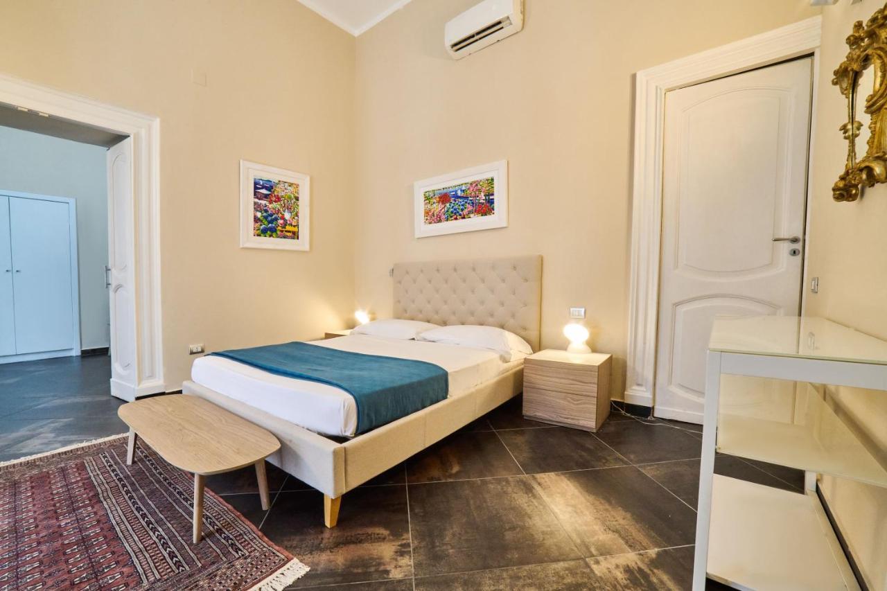 Via Niccolo Tommaseo 14 Appartement